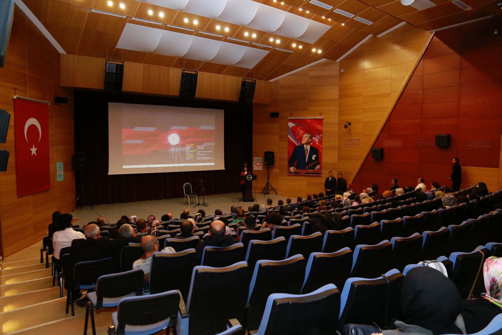 “Kadına şiddetle mücadelemiz sürecek” 3