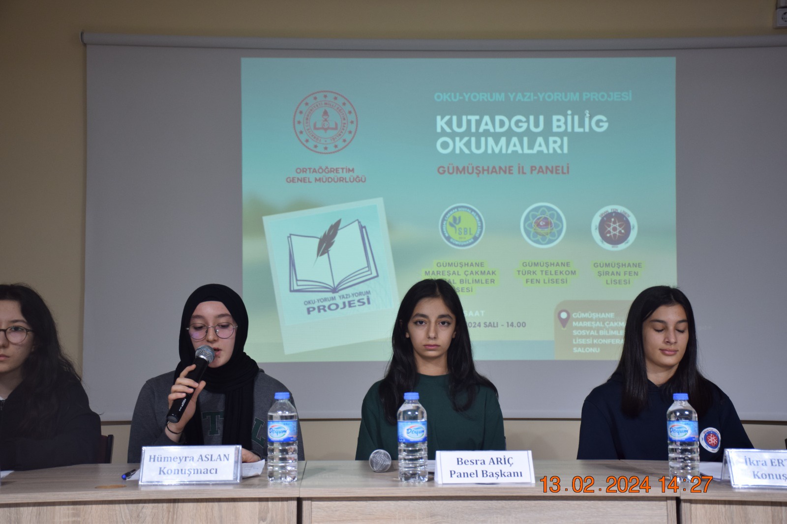 Gümüşhane'de öğrenciler “Kutadgu Bilig Okumaları” paneli düzenledi 3