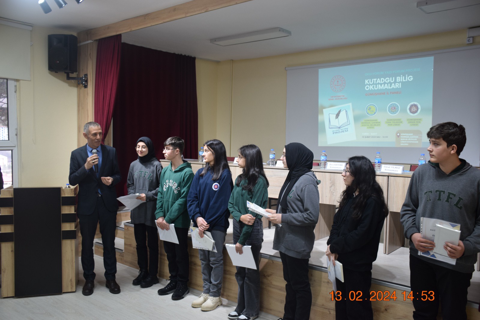 Gümüşhane'de öğrenciler “Kutadgu Bilig Okumaları” paneli düzenledi 8