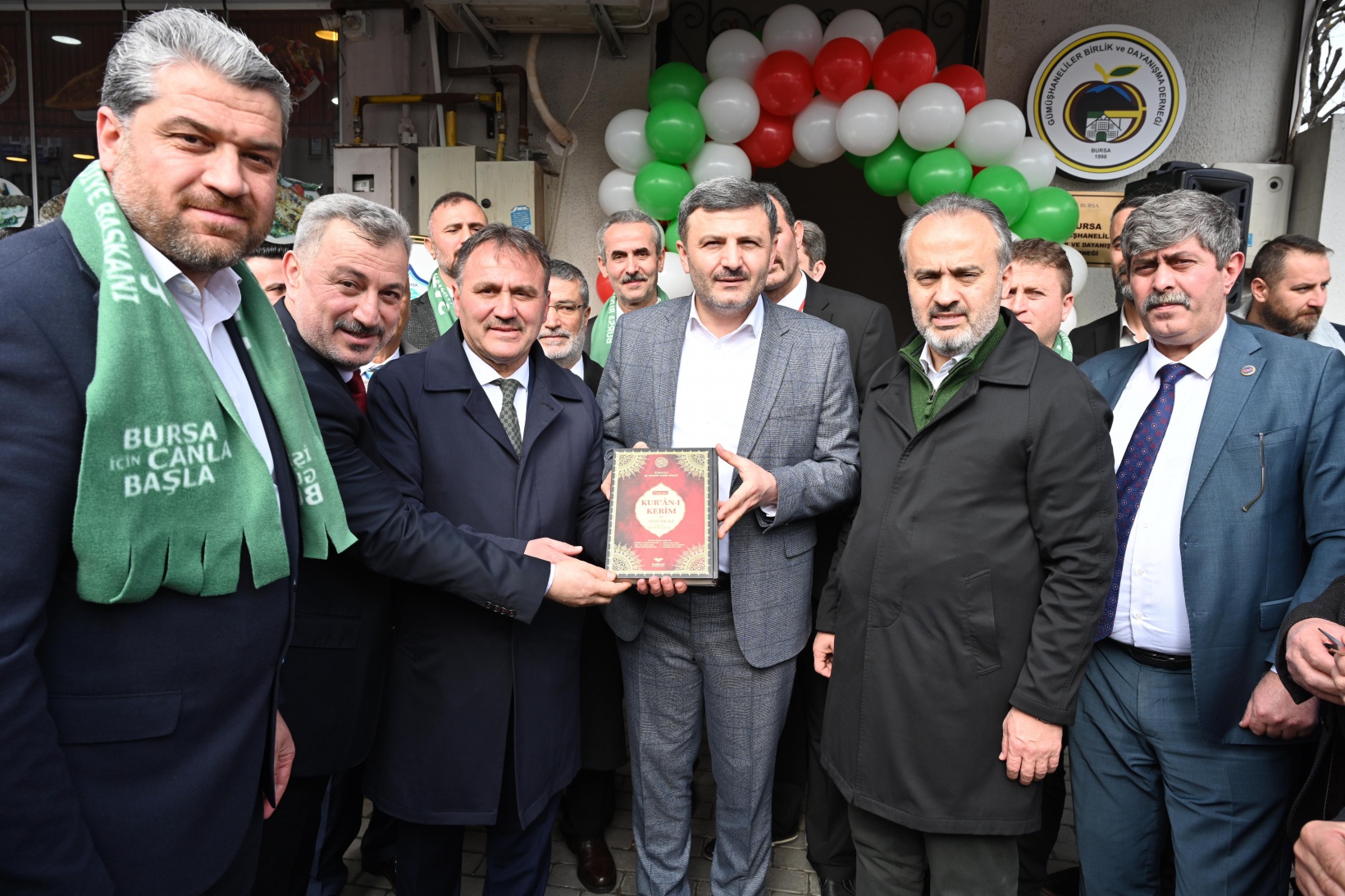 Milletvekili Köse ve Başkan Çimen Bursa’daki Gümüşhanelileri yalnız bırakmadı 9