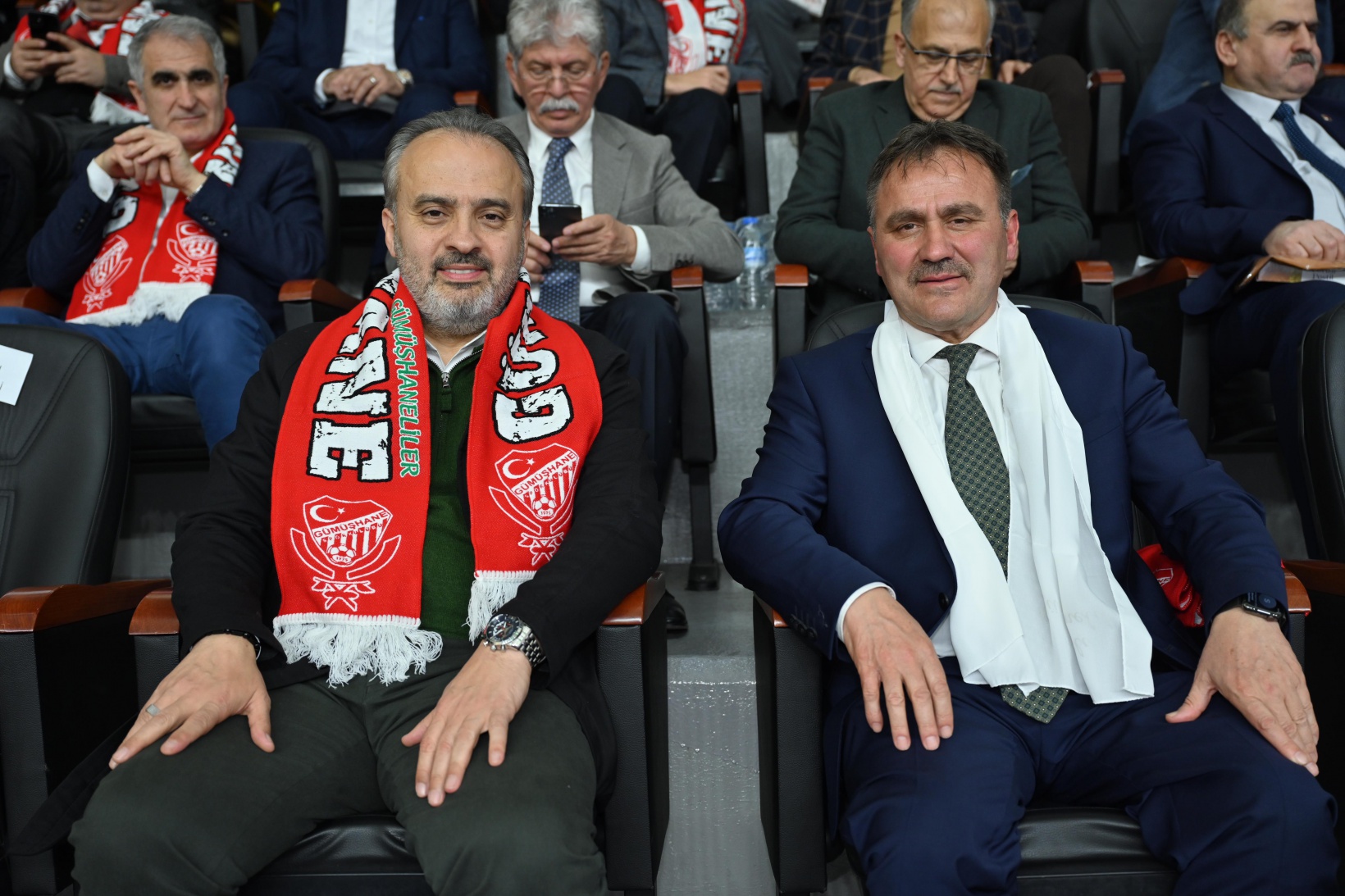 Milletvekili Köse ve Başkan Çimen Bursa’daki Gümüşhanelileri yalnız bırakmadı 12