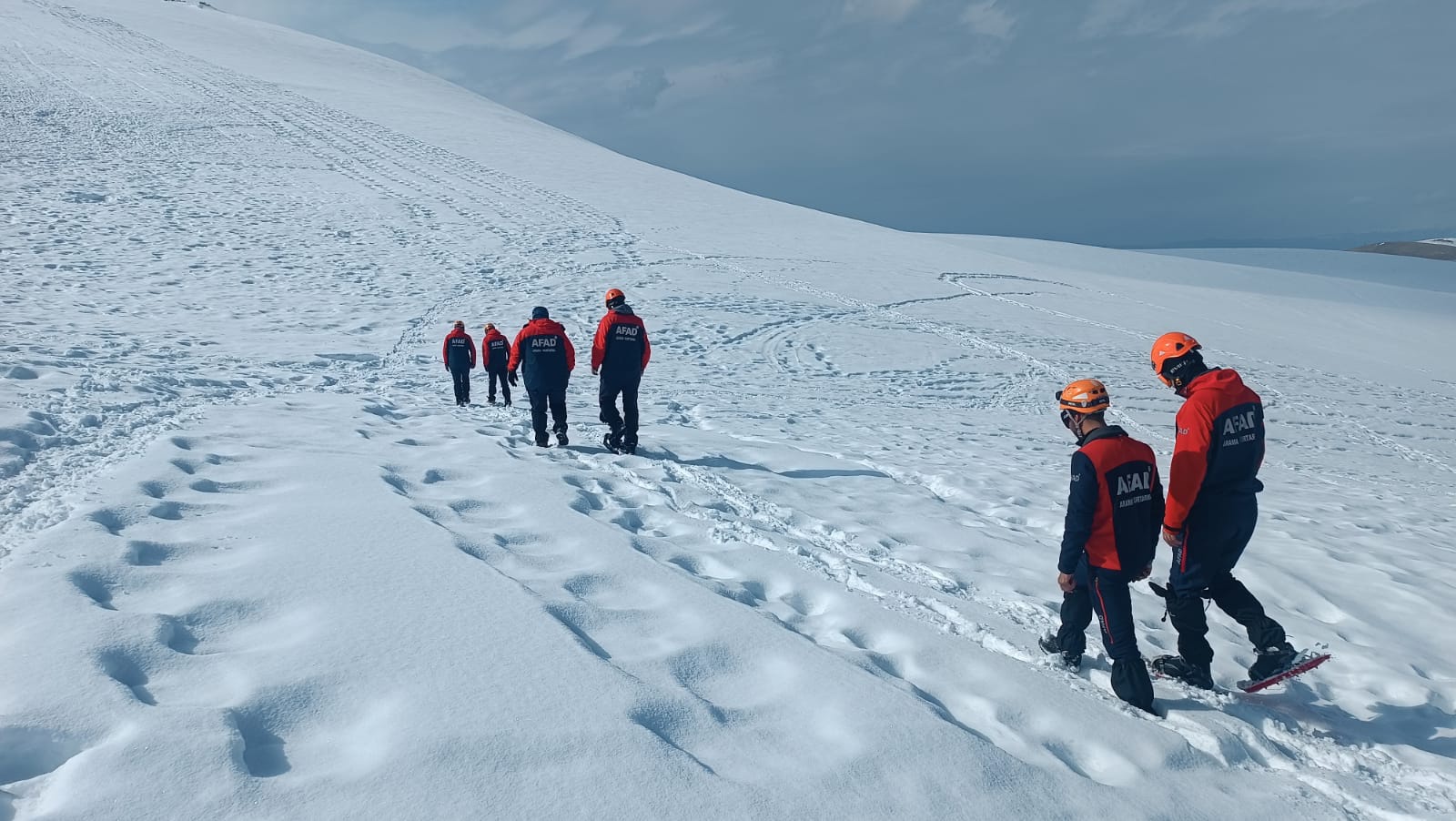 Gümüşhane AFAD ekibi 2 bin 225 rakımda çığ eğitimi alıyor 9