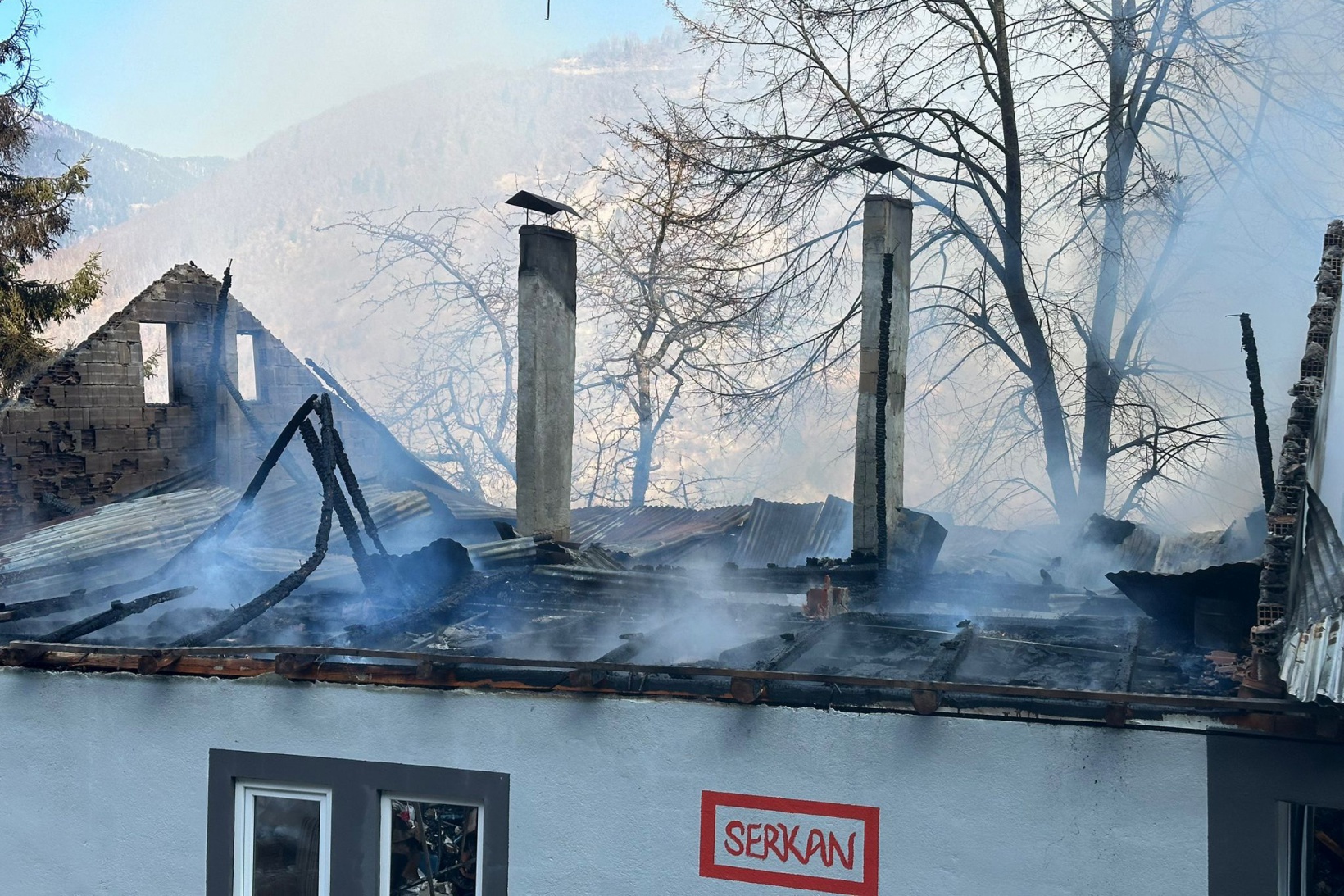 Kürtün'de korkutan yangın 7