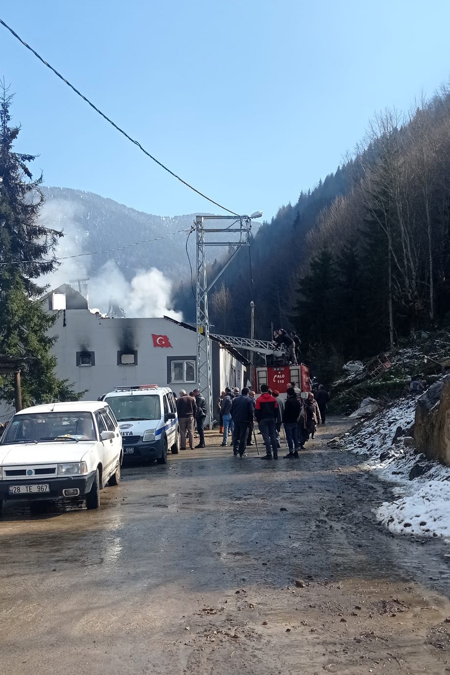 Kürtün'de korkutan yangın 3