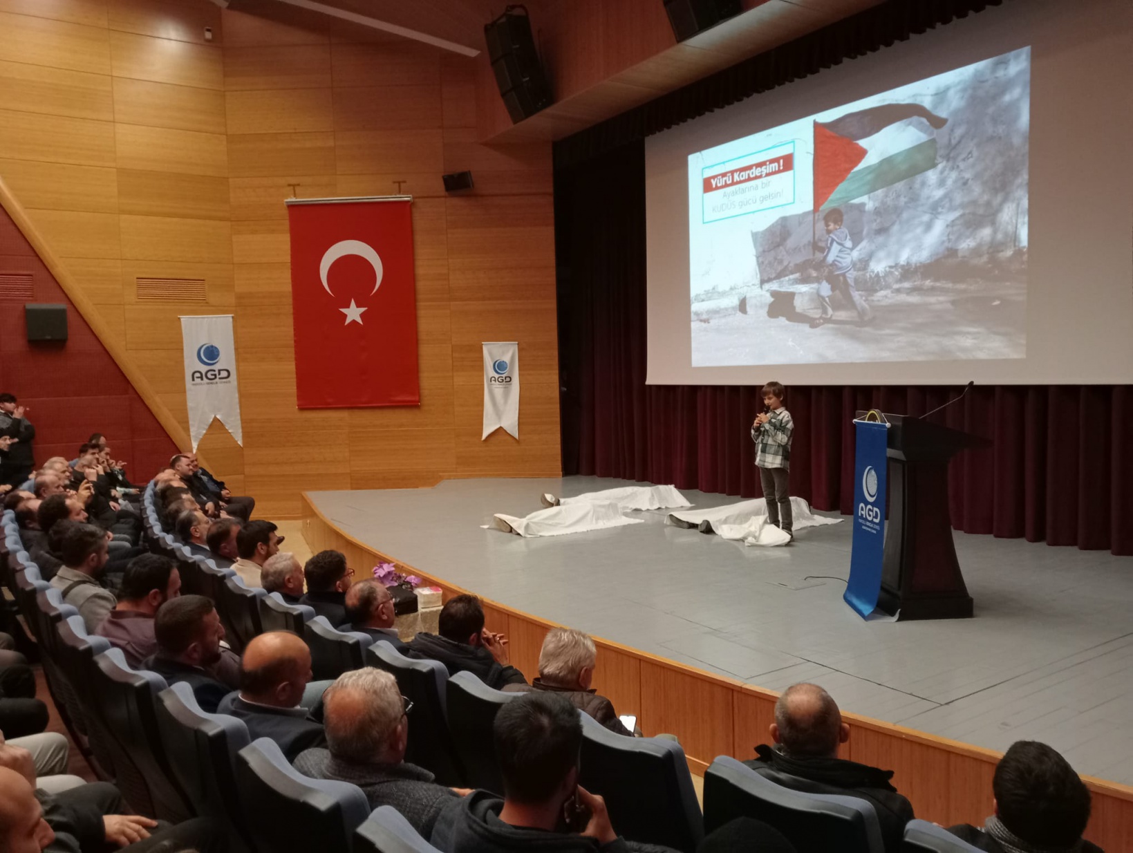 AGD Şehitler Gecesi düzenledi 4