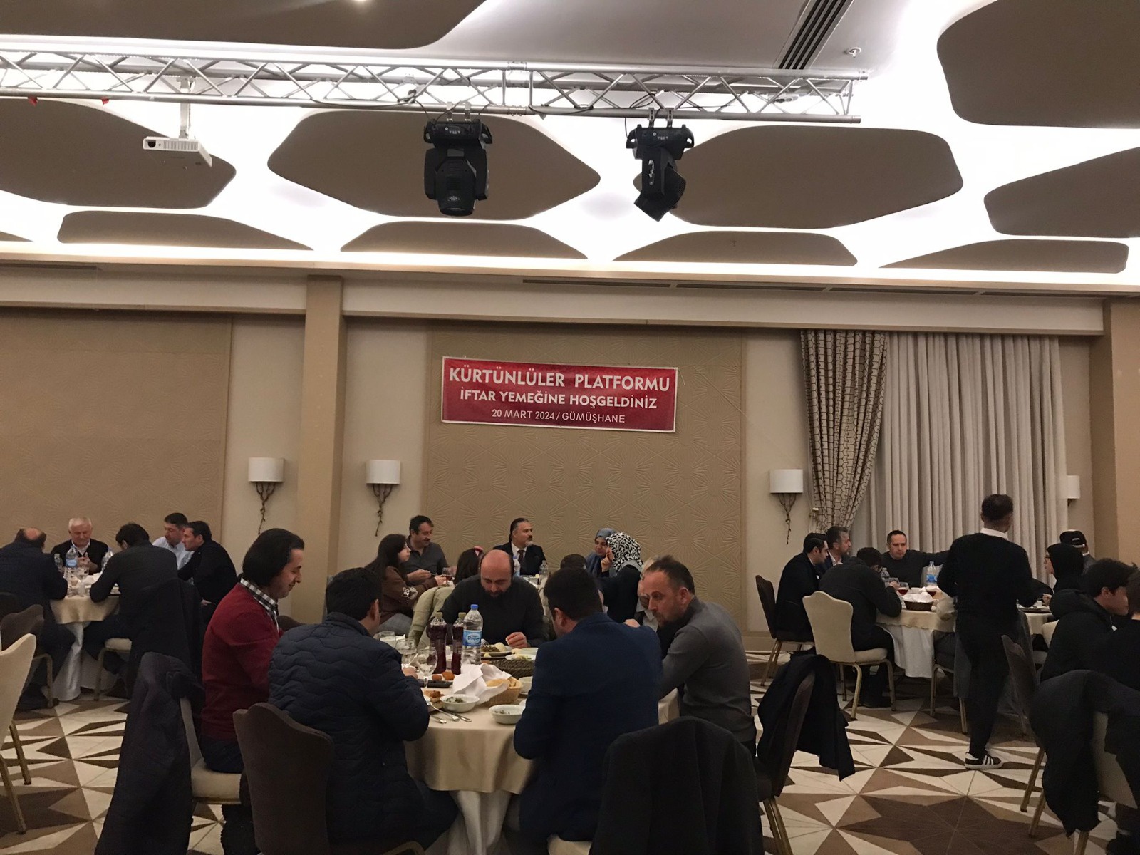 Kürtünlüler iftar sofrasında buluştu 6