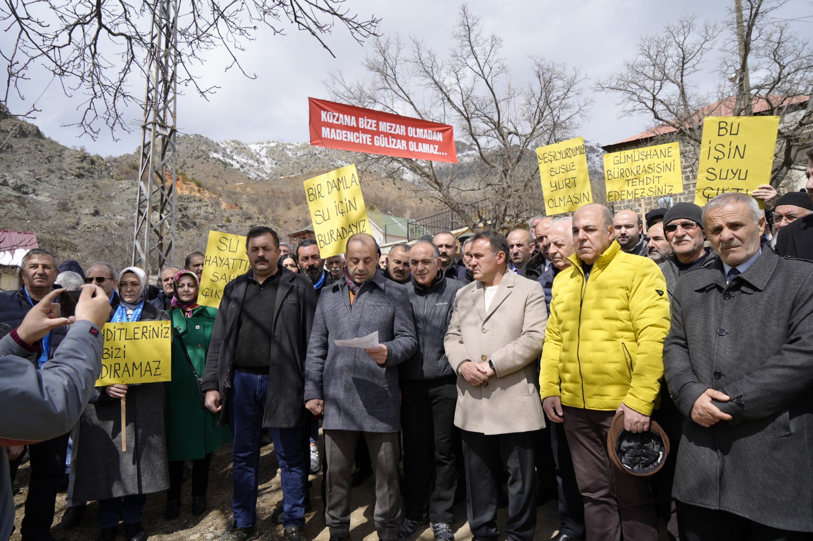 Gümüşhane’de iktidar ve muhalefet Yeşilyurt sakinlerinin maden mücadelesi için birleşti 6