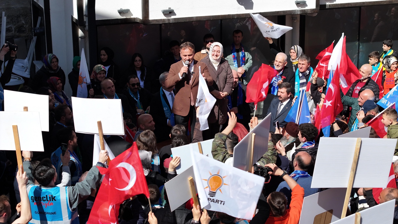 AK Parti'den Büyük Gümüşhane yürüyüşü 1