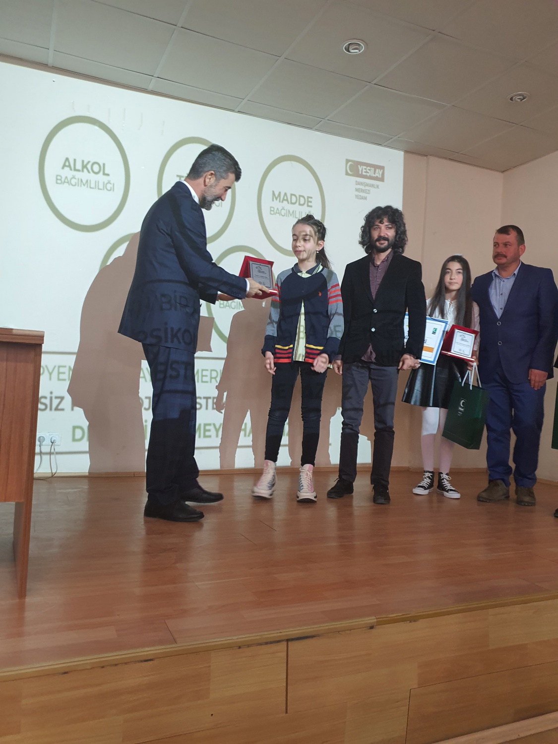 Sağlıklı Nesil Sağlıklı Gelecek yarışmasında ödüller sahiplerini buldu 3