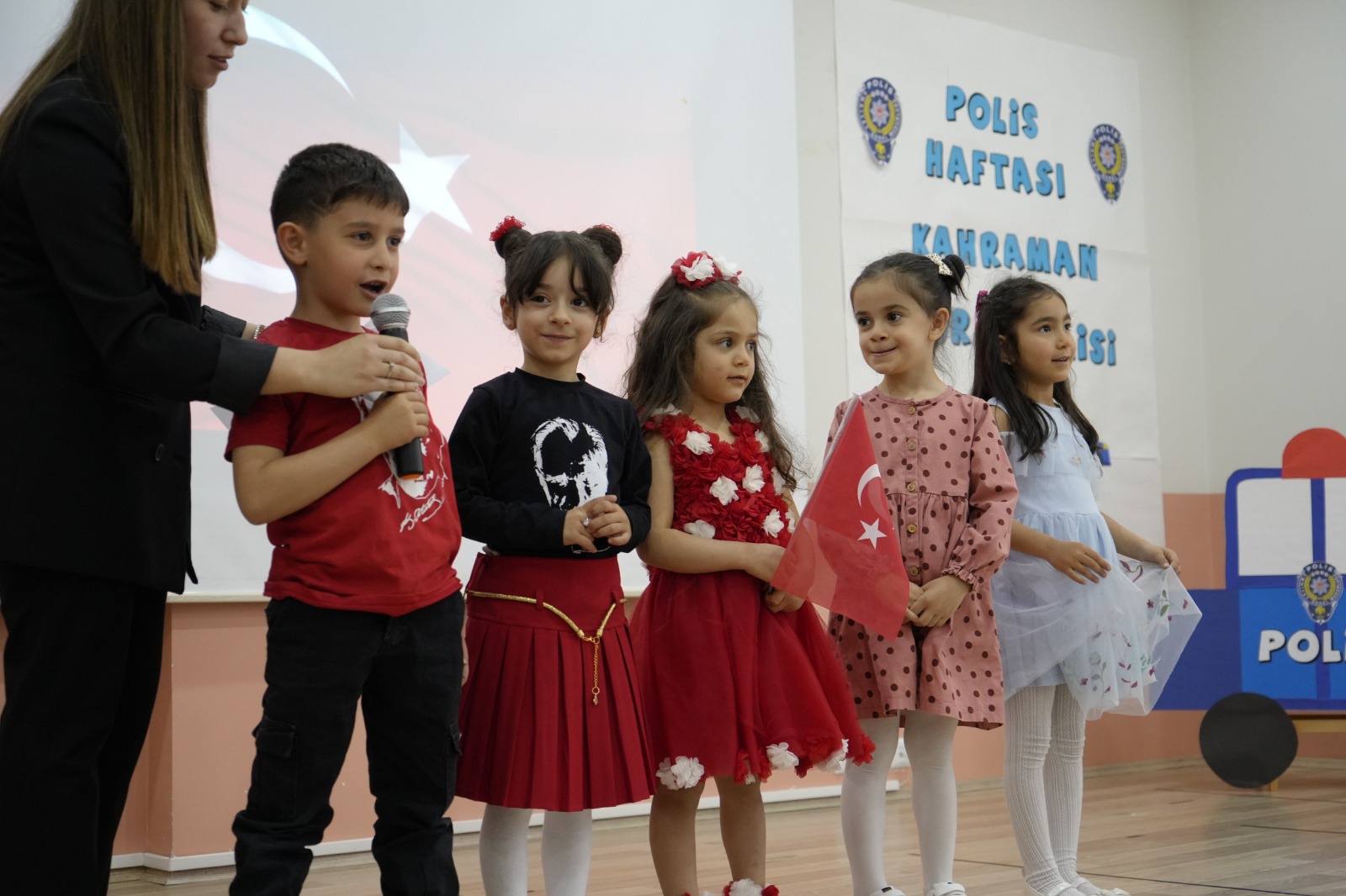 Anaokulu öğrencilerinden Polis Bayramı kutlaması 4