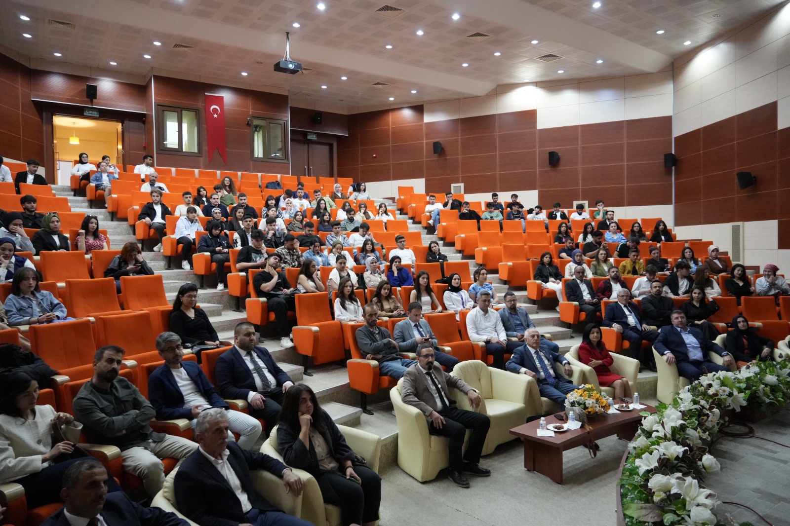 Gümüşhane Üniversitesi’nde Doğa Turizmi Paneli gerçekleştirildi  2