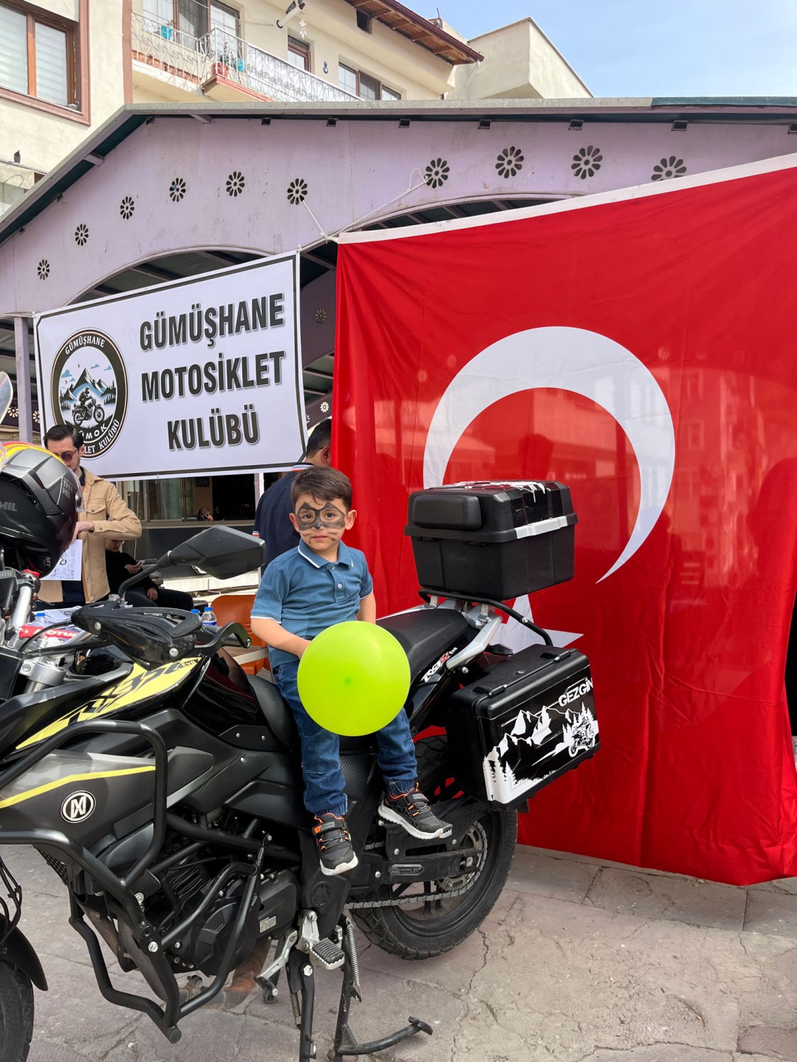 Motosiklet Kulübü çocukları unutmadı 7