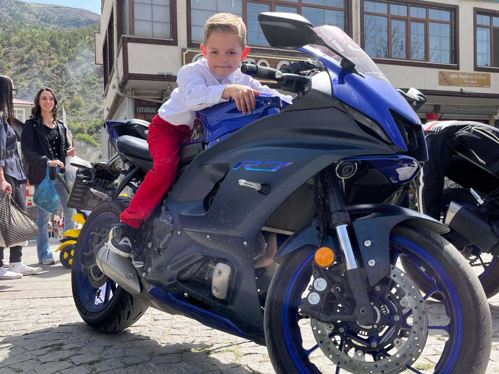 Motosiklet Kulübü çocukları unutmadı 5