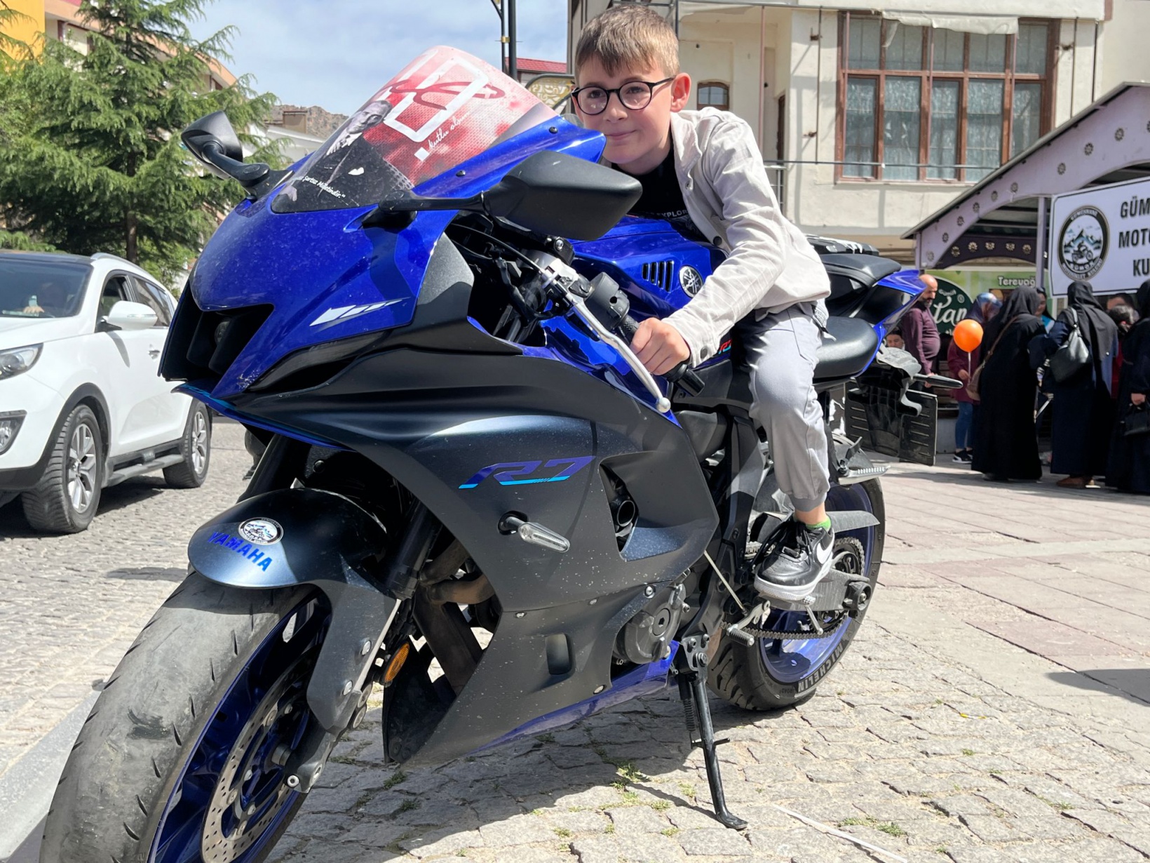 Motosiklet Kulübü çocukları unutmadı 9