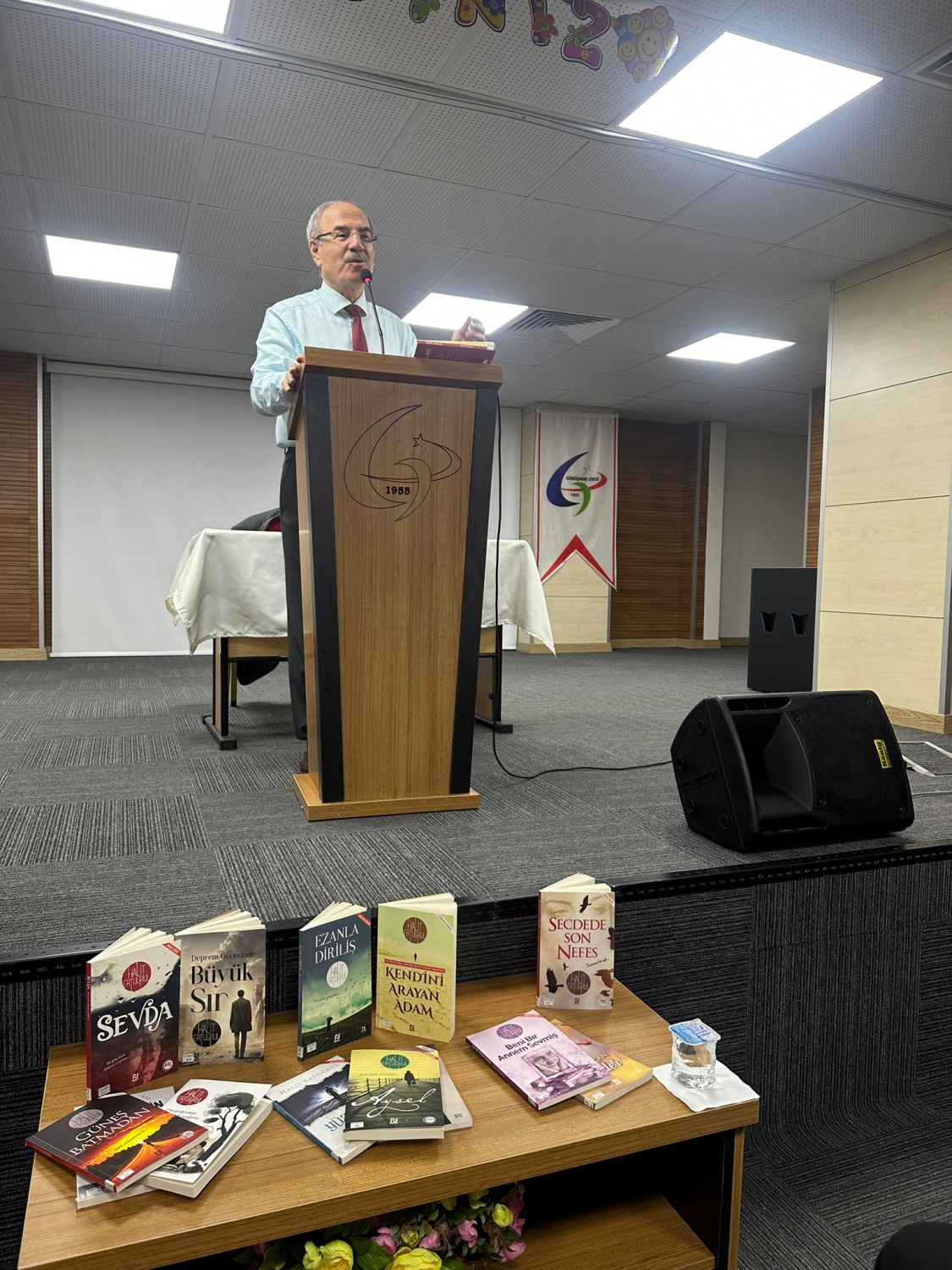 Gümüşhane Lisesi Yazar Halit Ertuğrul'u ağırladı 6