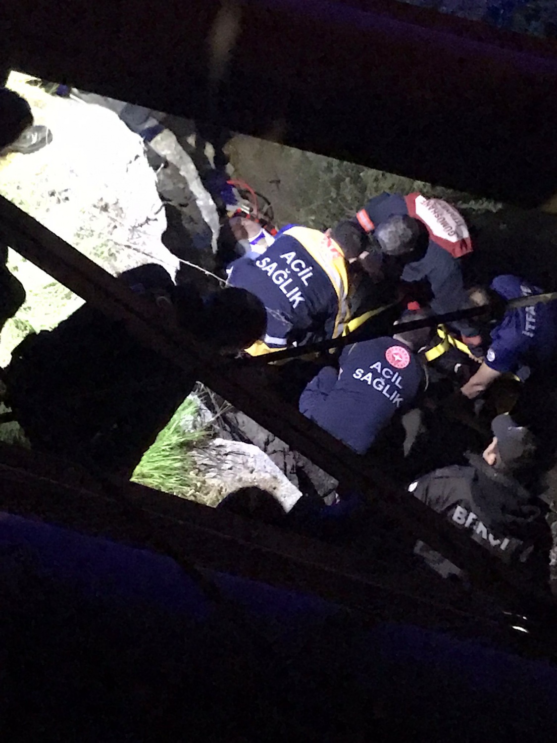 Harşit Çayı’na düşen alkollü şahıs hastaneye kaldırıldı 4