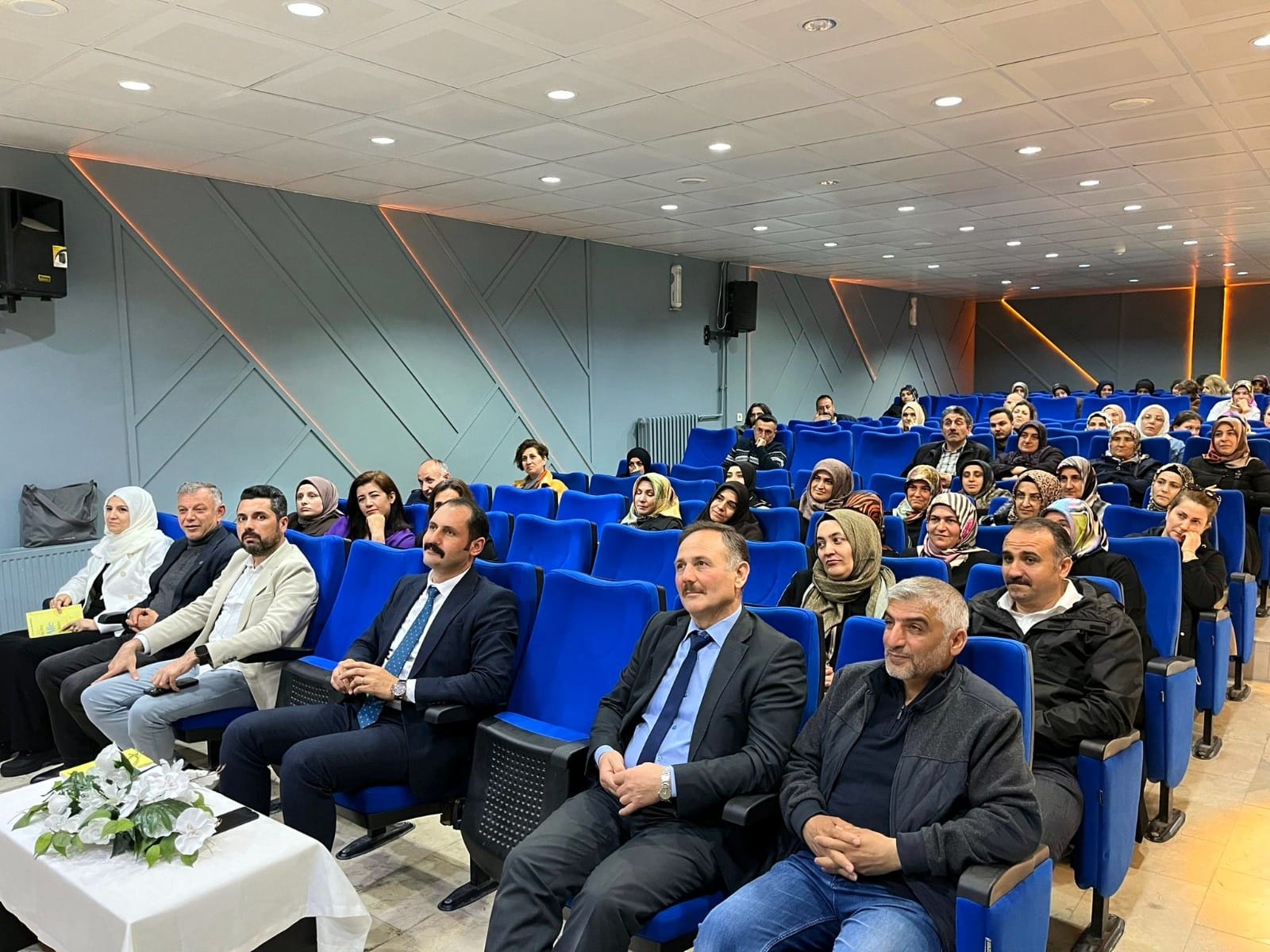 Türk Telekom Fen Lisesi'nde okur-veli- yazar buluşması 4