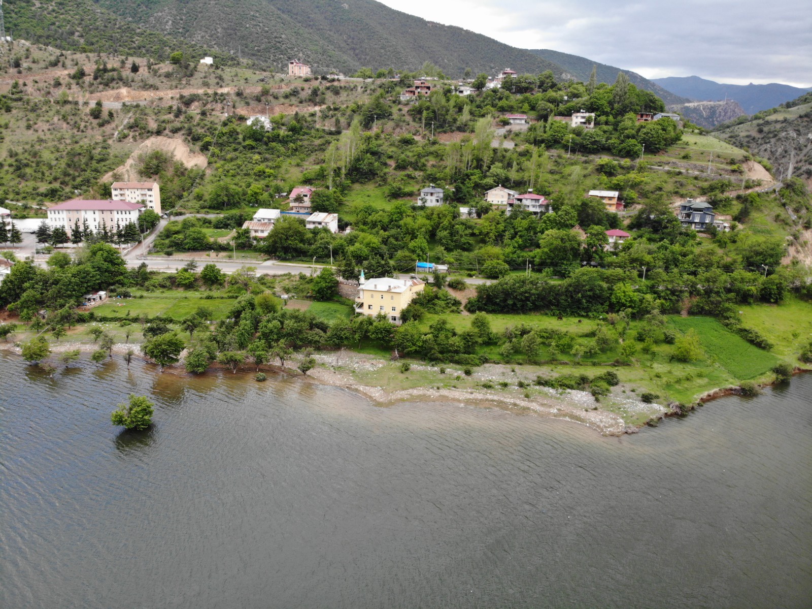 Torul Barajında yine aynı manzara 9