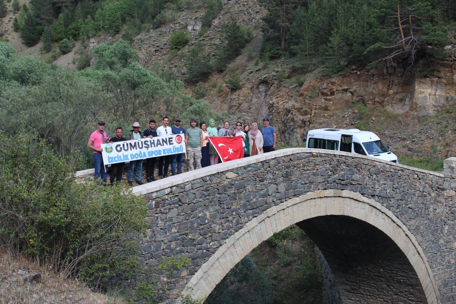 İzciler Uğurtaşı Köyü’nde Doğa Yürüyüşü Gerçekleştirdi 4