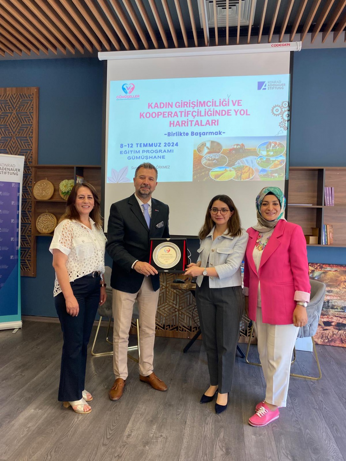 Gümüşhaneli kadınlar girişimcilik ve kooperatifçilik için eğitimde birlik oldu 4