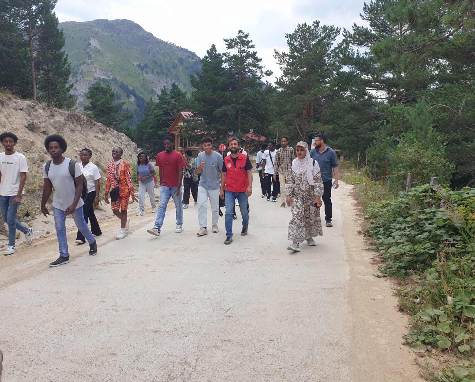 Gümüşhane'nin tarihi ve kültürel mirası yabancı öğrencilere tanıtılıyor 13