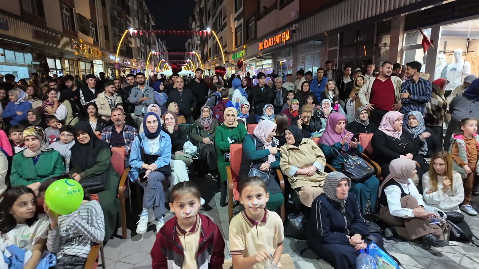 Festivalde ilk gün konserleri tamamlandı 4