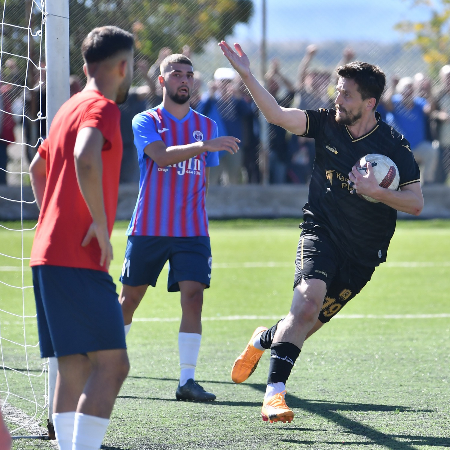 Şiran sahasında güldü: 2-1 14