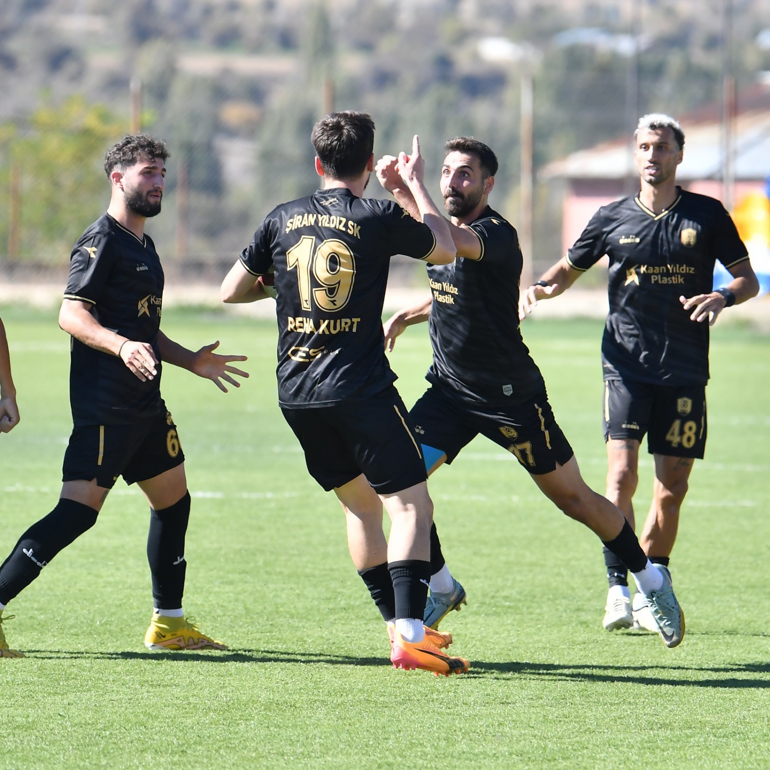 Şiran sahasında güldü: 2-1 8