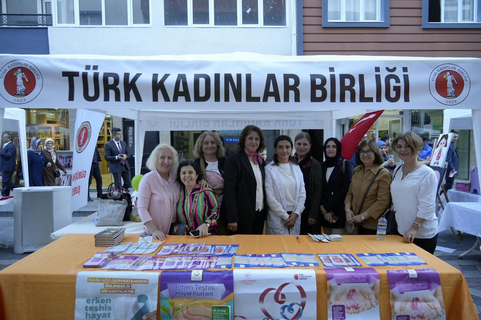 Türk Kadınlar Birliği Festivalde stant açtı 2