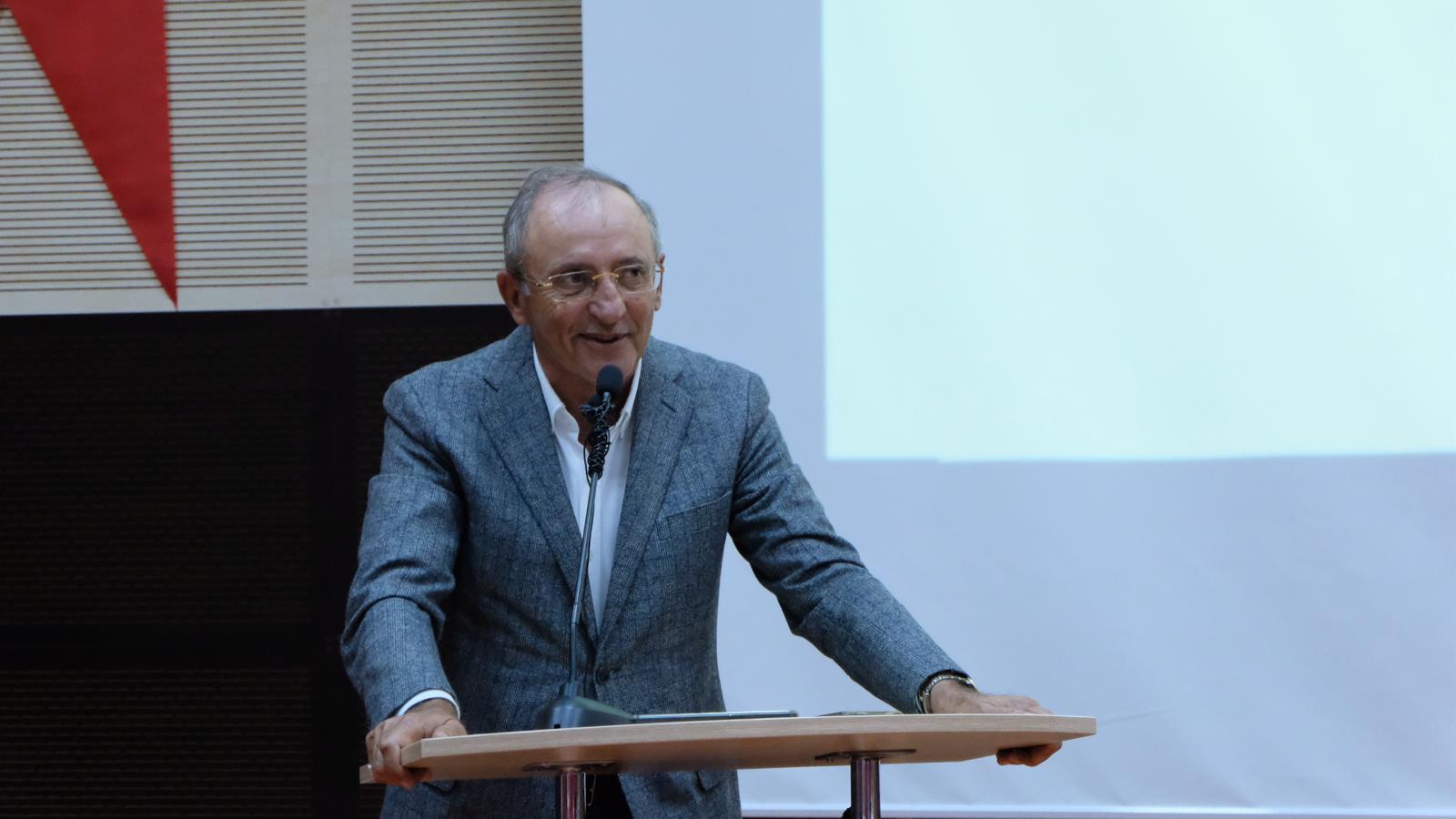 Kenan Yavuz, İletişim Fakültesi öğrencileriyle bir araya geldi 1