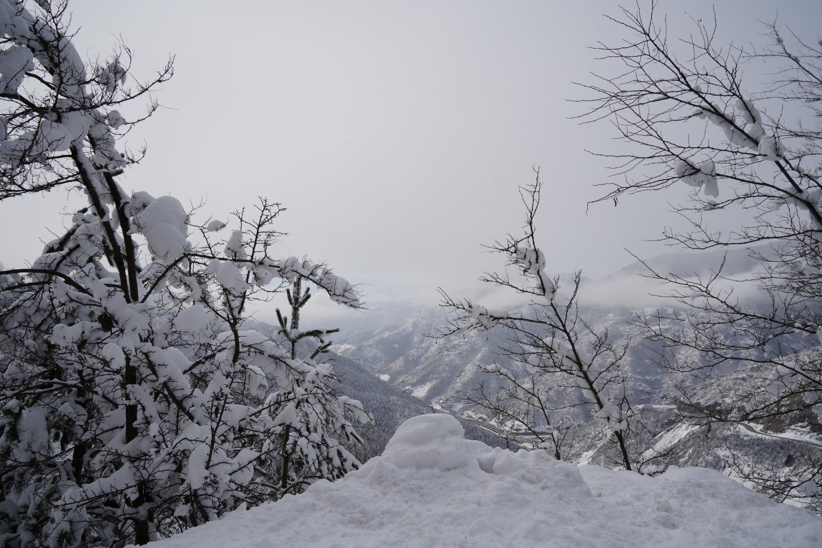 Zigana Dağı kar yağışının ardından eşsiz güzelliğe büründü 10