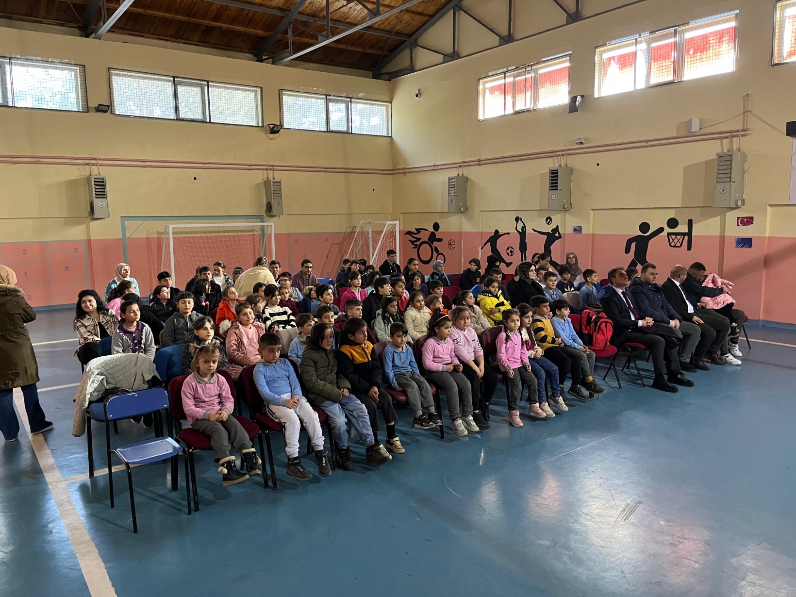 'Hayal Denizi' Arzular İlkokulu’nda büyük ilgi gördü 9