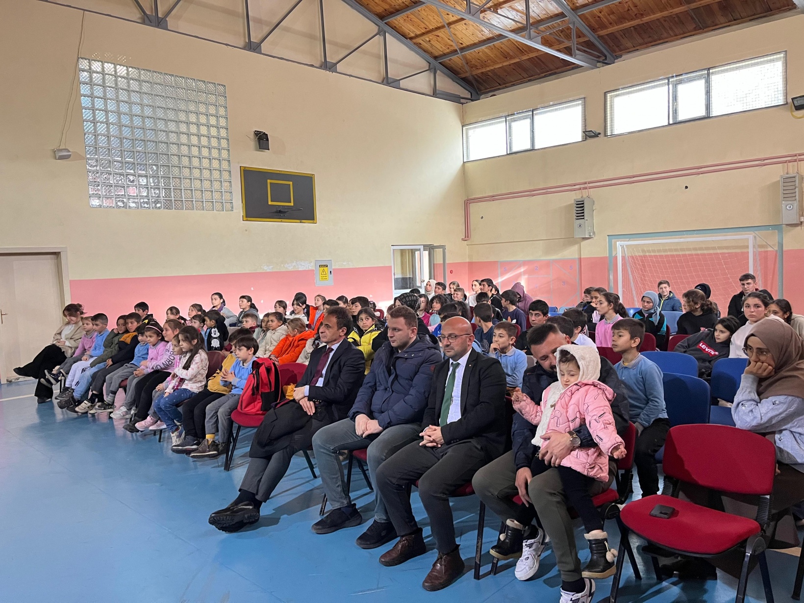 'Hayal Denizi' Arzular İlkokulu’nda büyük ilgi gördü 6