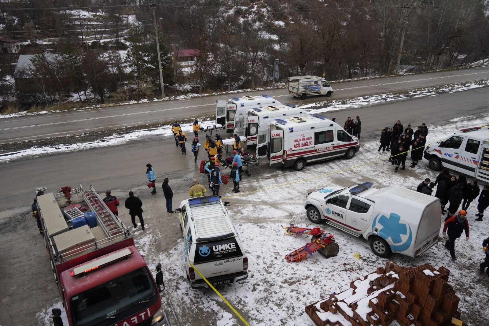 Gümüşhane’de deprem tatbikatı gerçekleştirildi  2