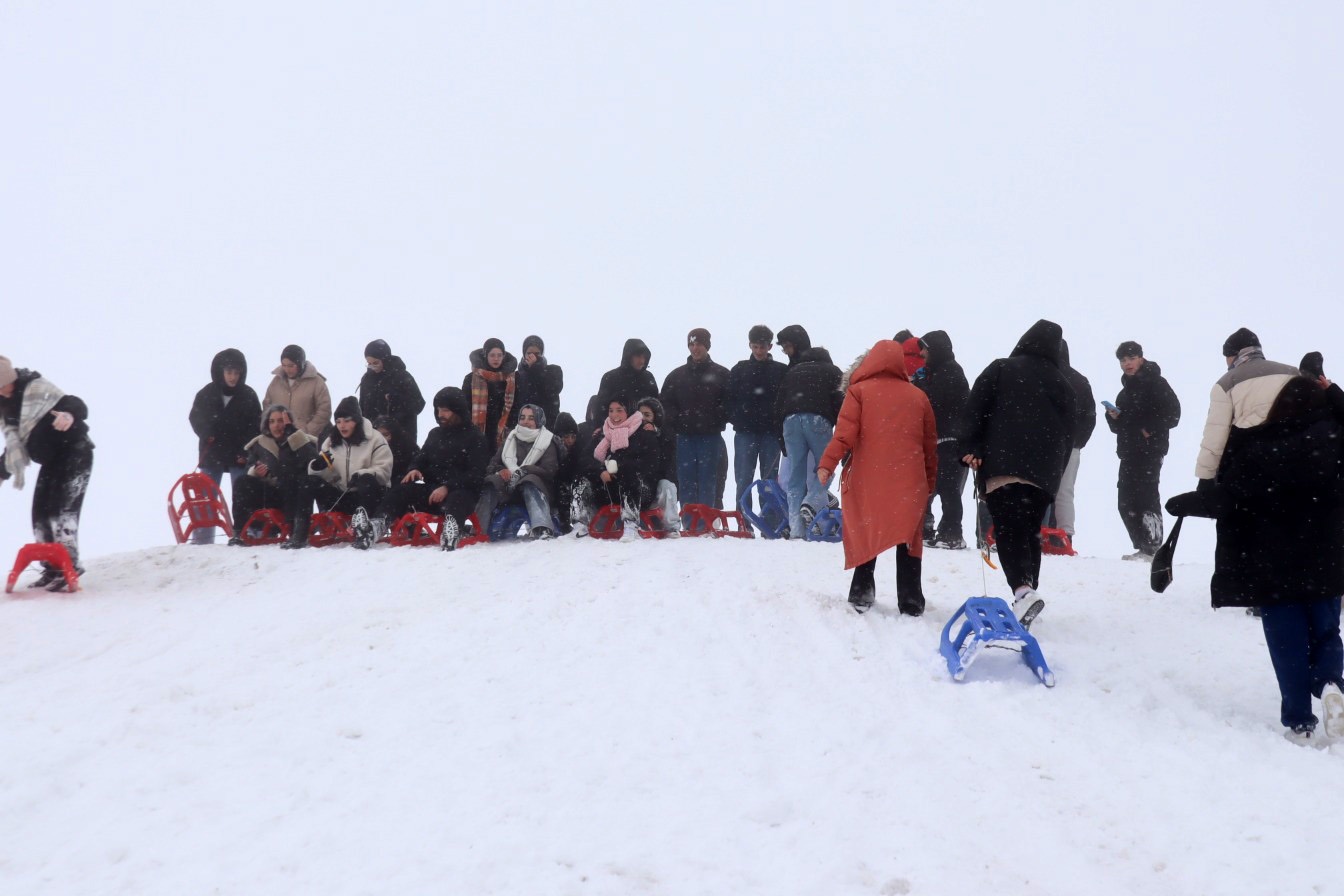 TÜGVA’dan gençlere Zigana’da unutulmaz gün 4