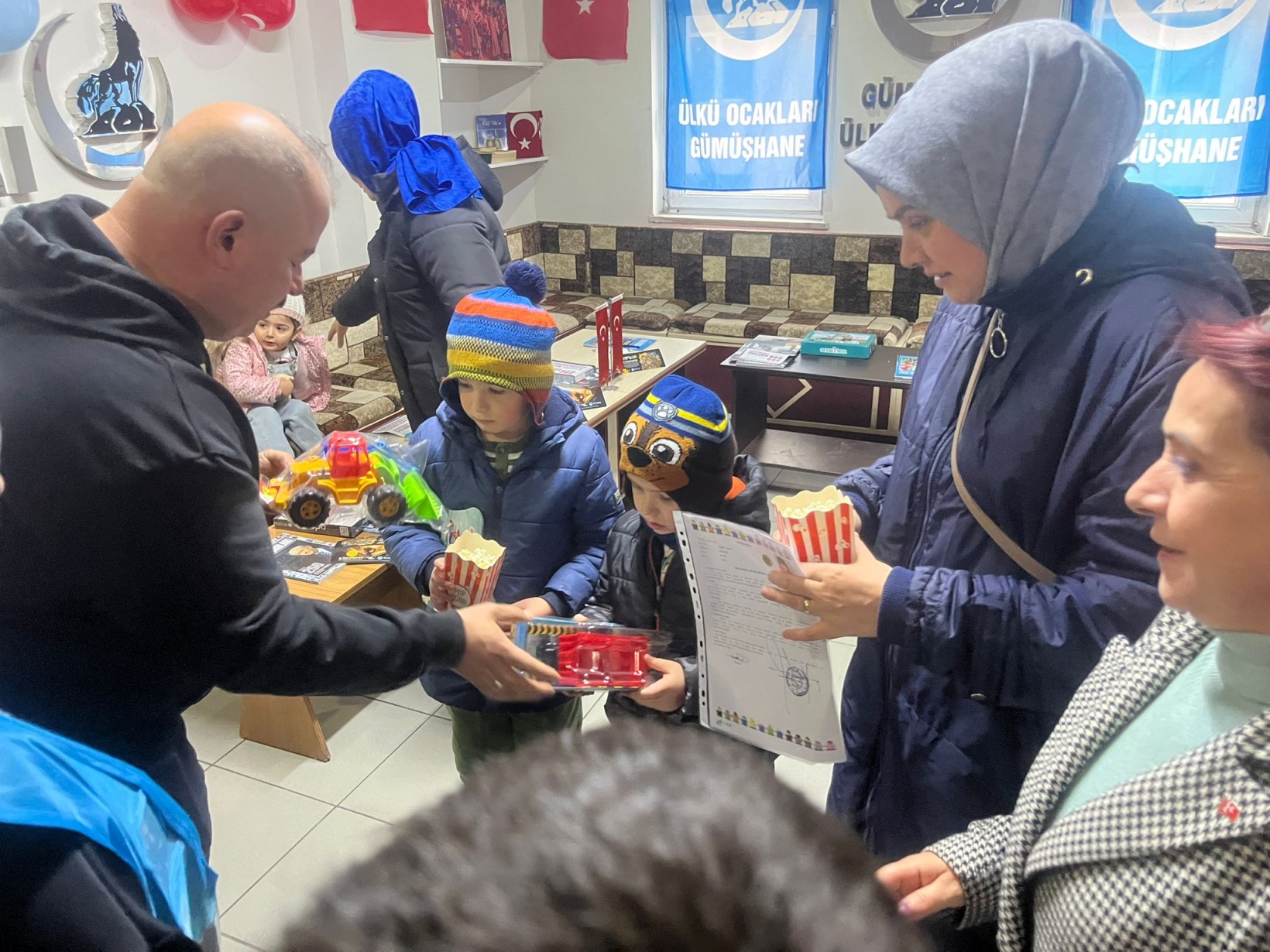 Karne hediyeleri Ülkü Ocaklarından 6