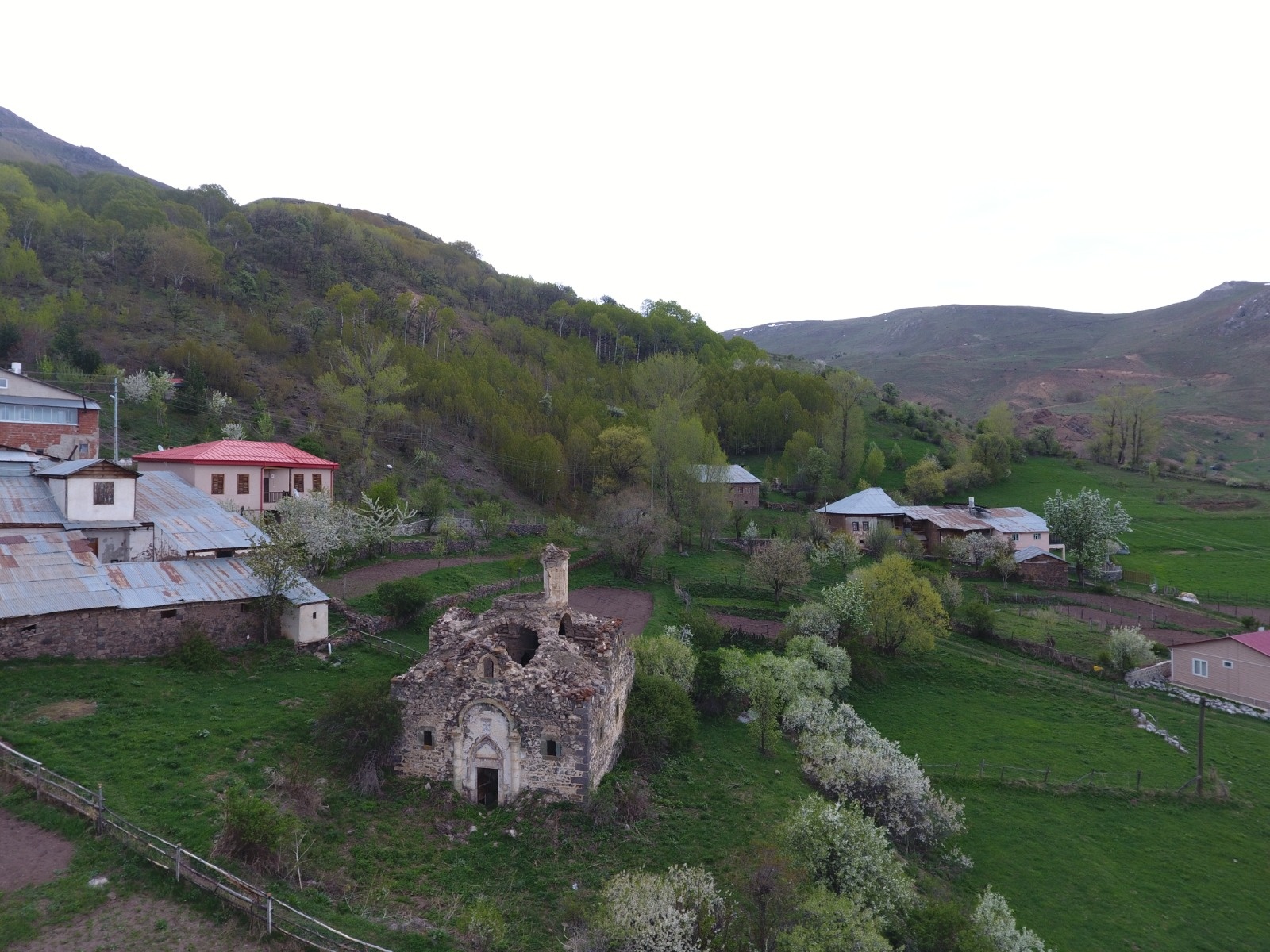 Kurum Vadisindeki tarihi yapılar 'Akıllı Şehir' mantığıyla inşa edilmiş 4