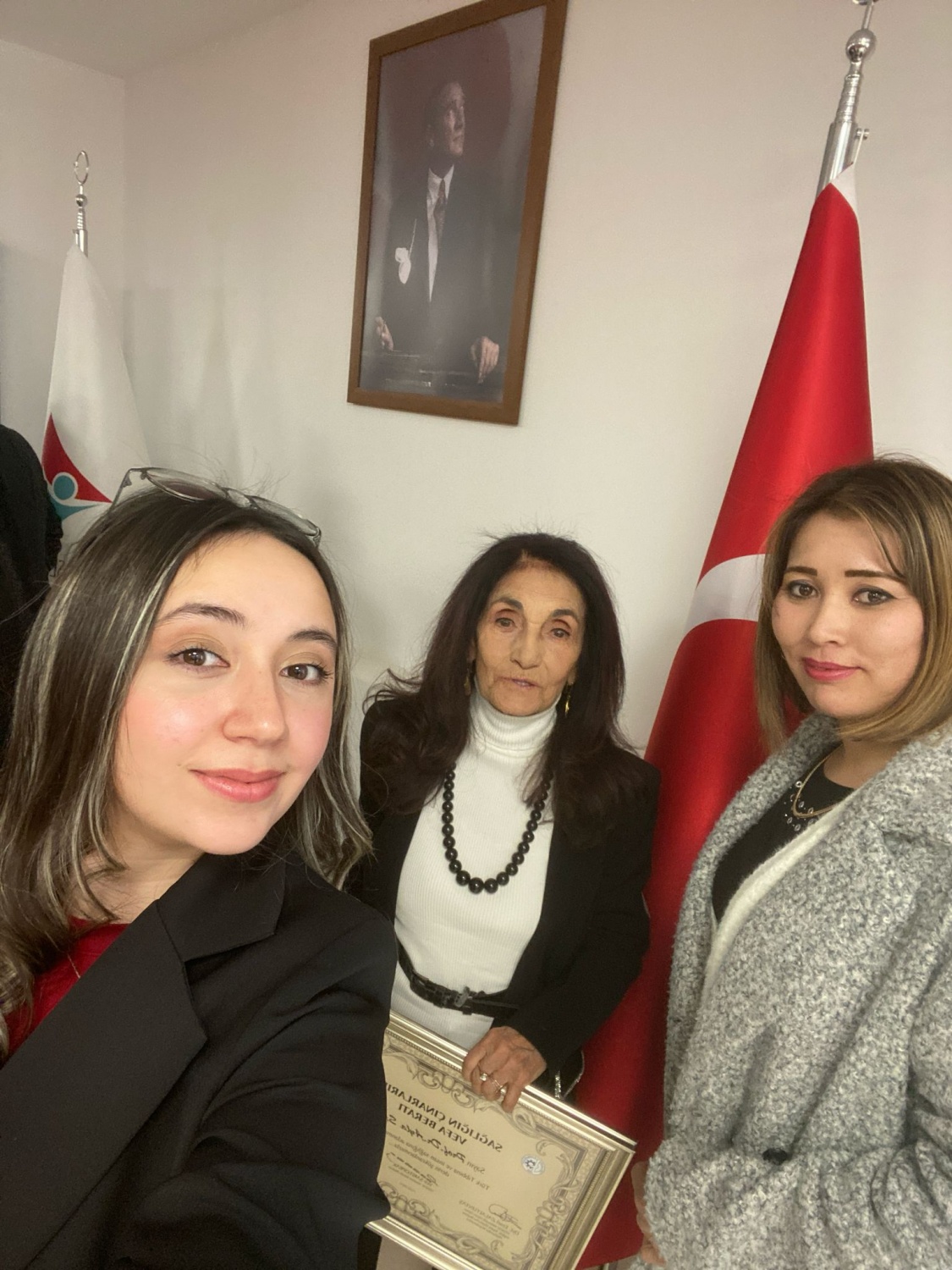 Prof. Dr. Ayla San’a büyük onur 3