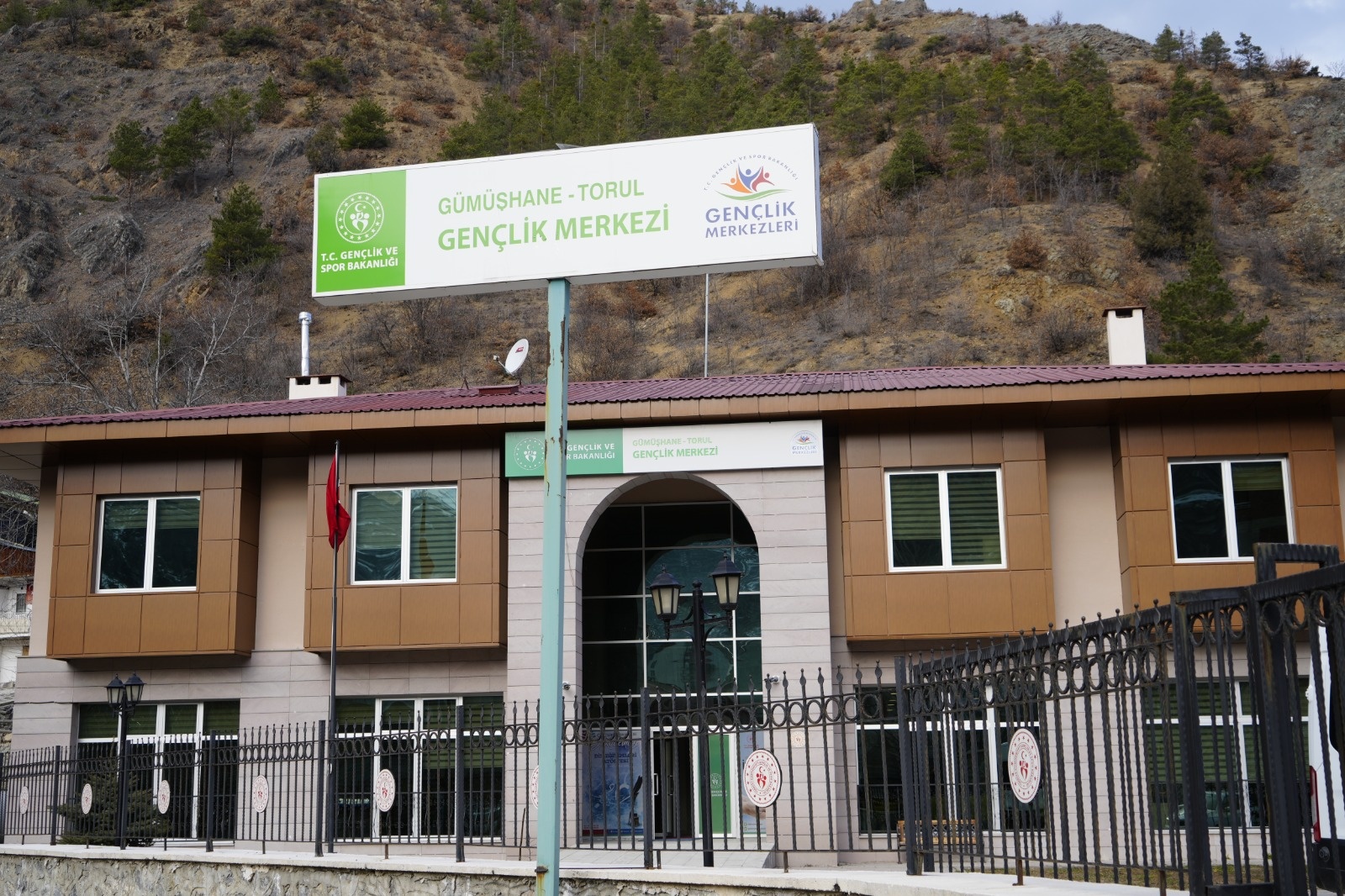 Gümüşhane’de minik yüreklere sıcak dokunuş 6