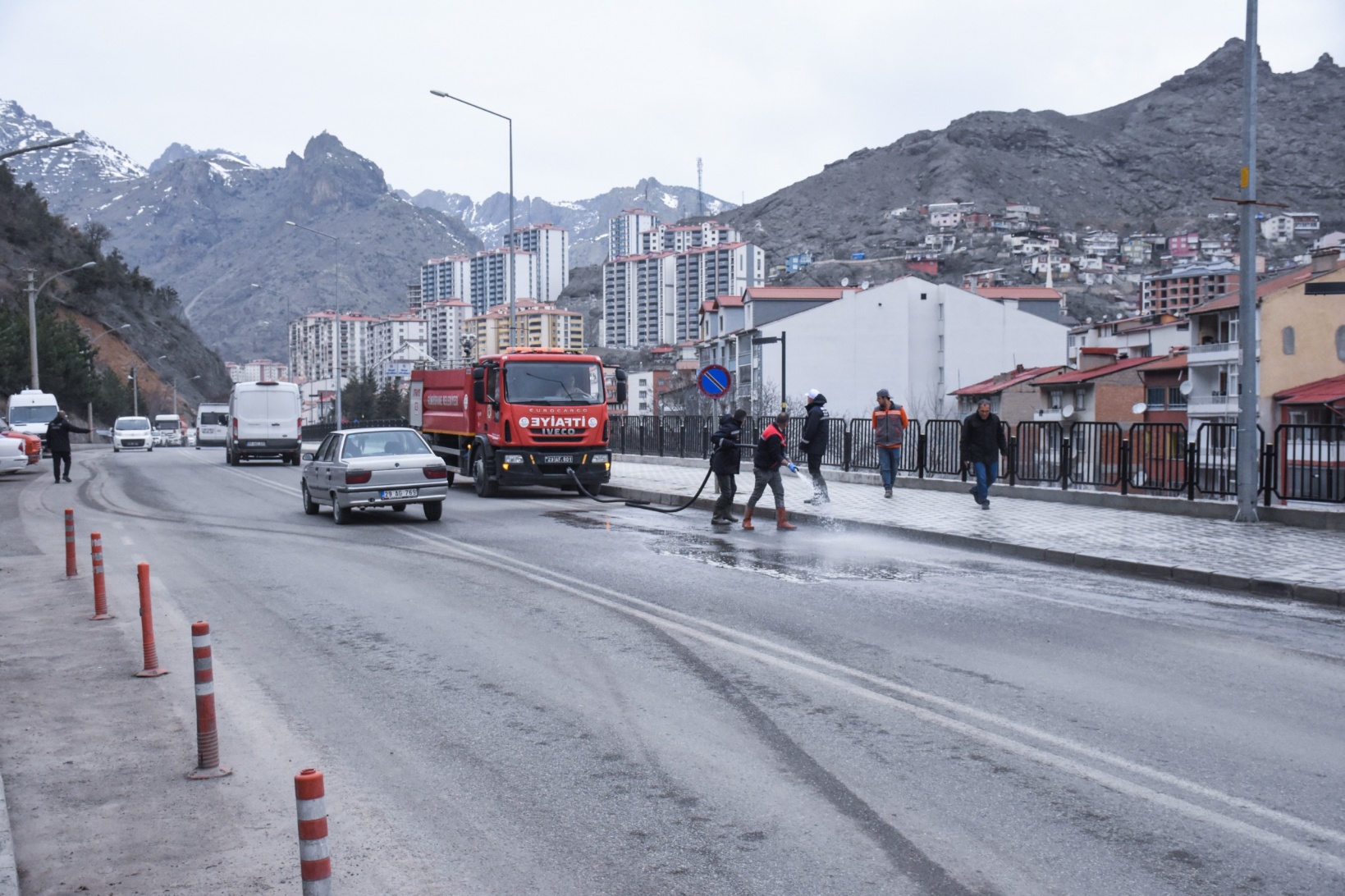 Caddeler temizleniyor 1