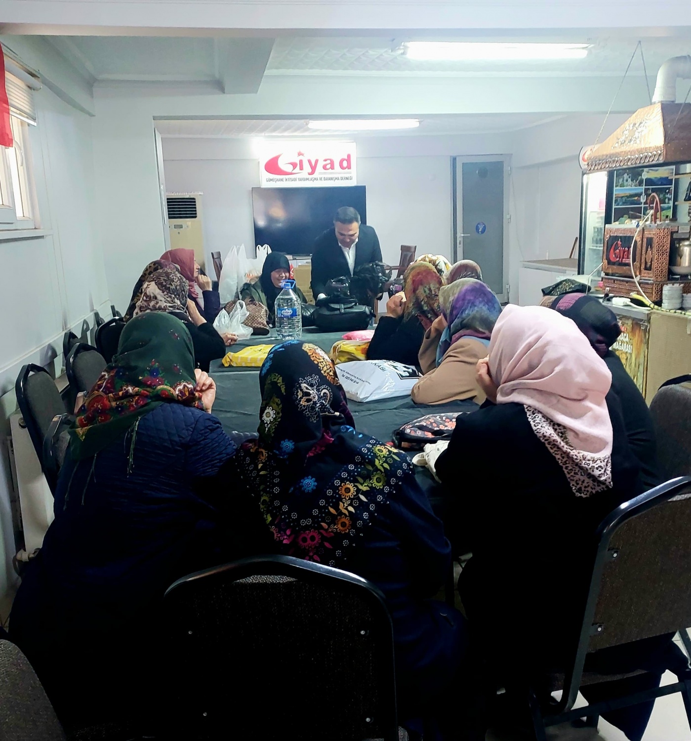 GİYAD'da Hatim Duası Yapıldı Hediyeler Dağıtıldı 3