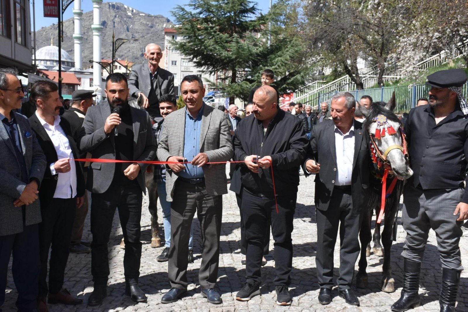 Rahvan Binicilik ve Atlı Spor Kulübüne görkemli açılış 7