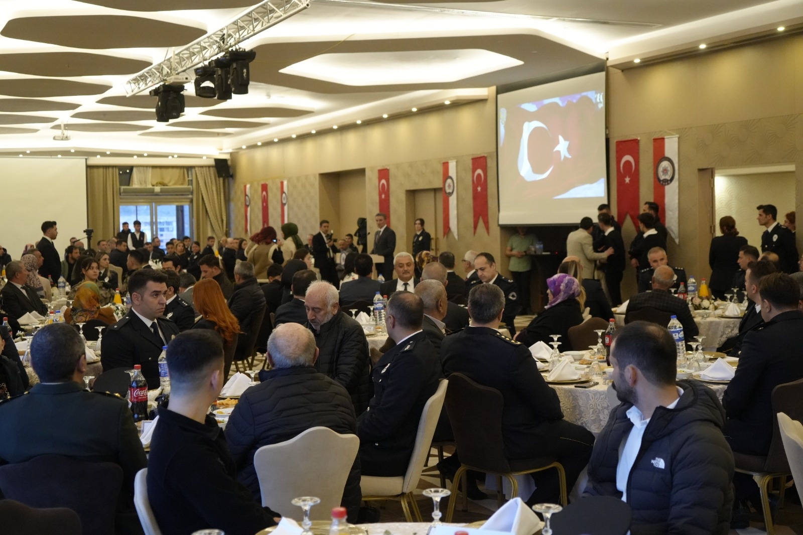 Gümüşhane Emniyeti şehit, gazi ve emekli personel onuruna etkinlik düzenlendi 8