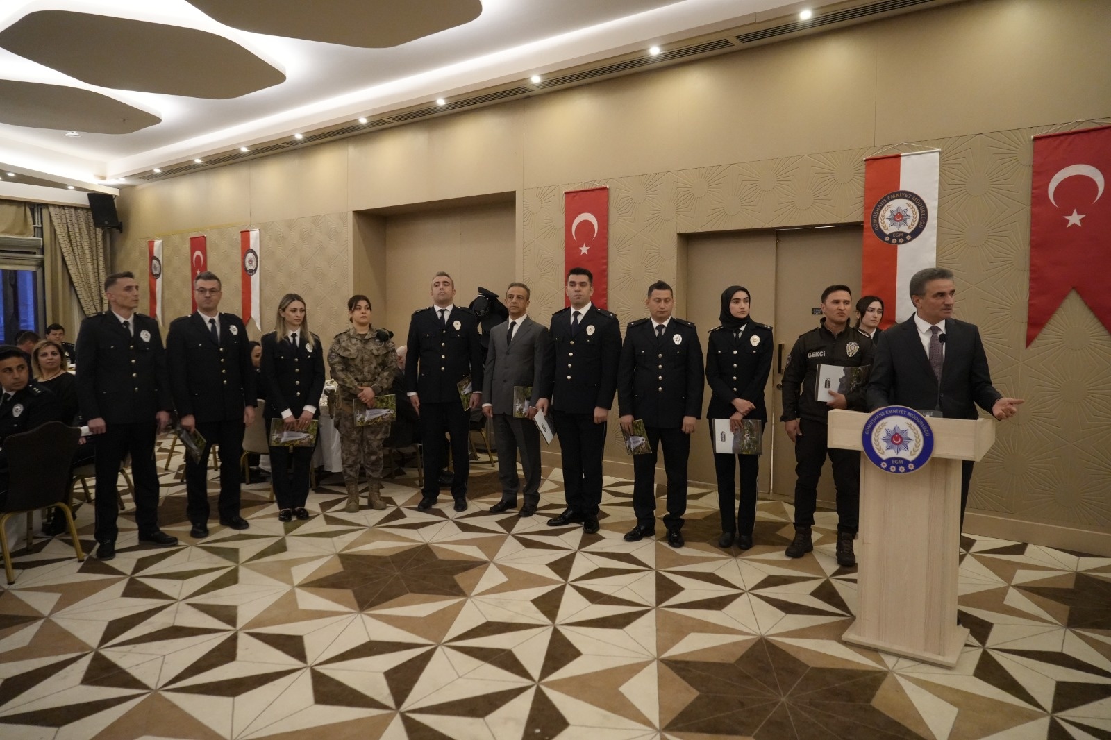 Gümüşhane Emniyeti şehit, gazi ve emekli personel onuruna etkinlik düzenlendi 5