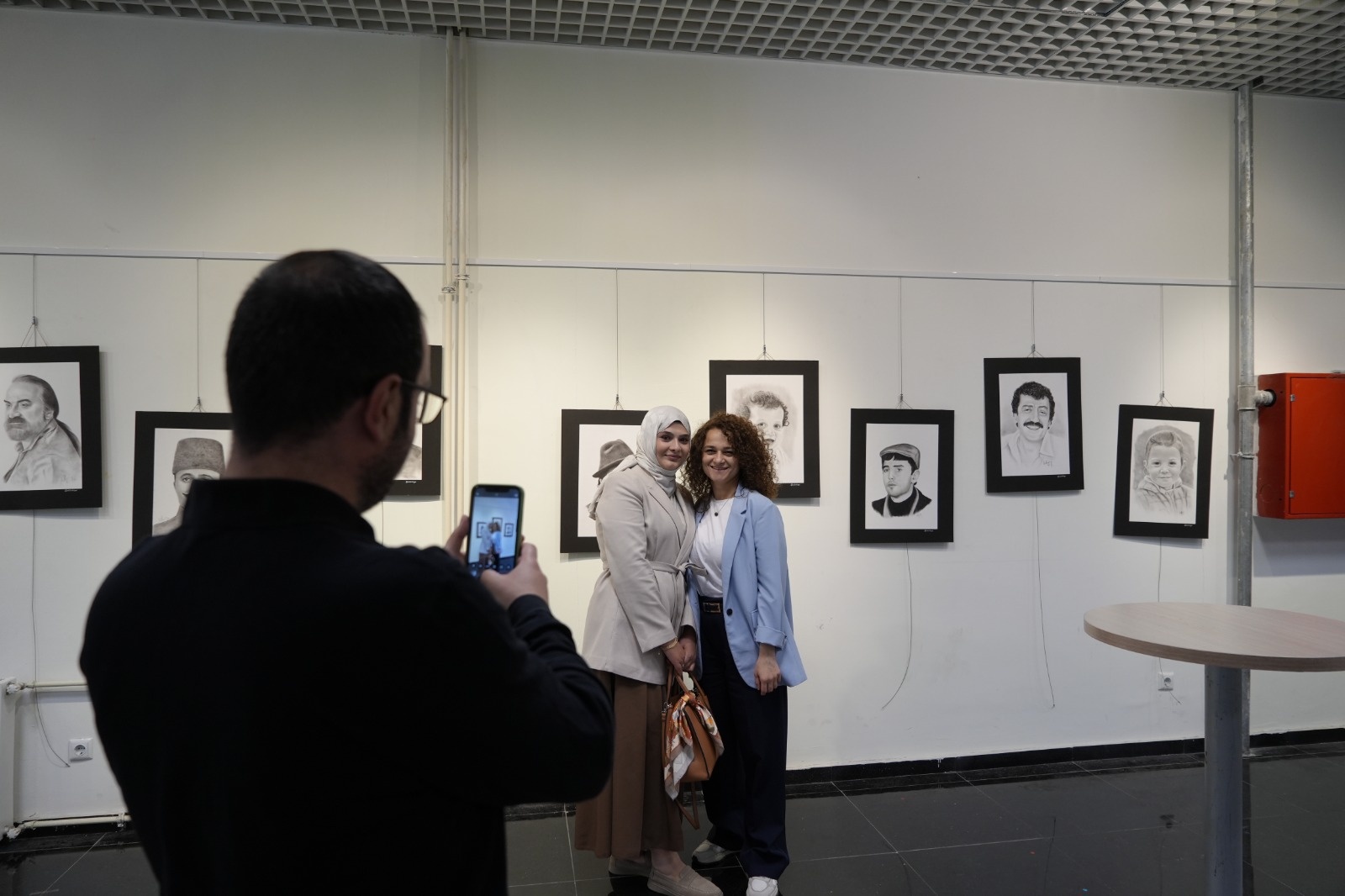 Gümüşhane’de polis memurlarından ‘Polisin Sanat Yönü’ sergisi 12