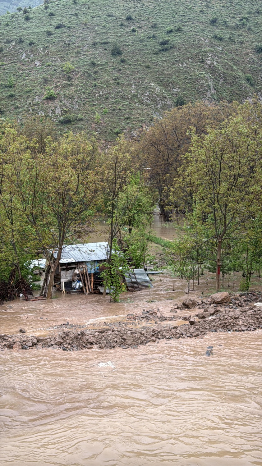Dere Islahı Bahçeleri Vurdu: Harşit Çayı Taştı, Vatandaş Mağdur Oldu 15