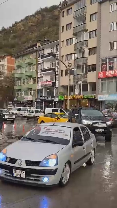 Arslan’dan gövde gösterisi 8
