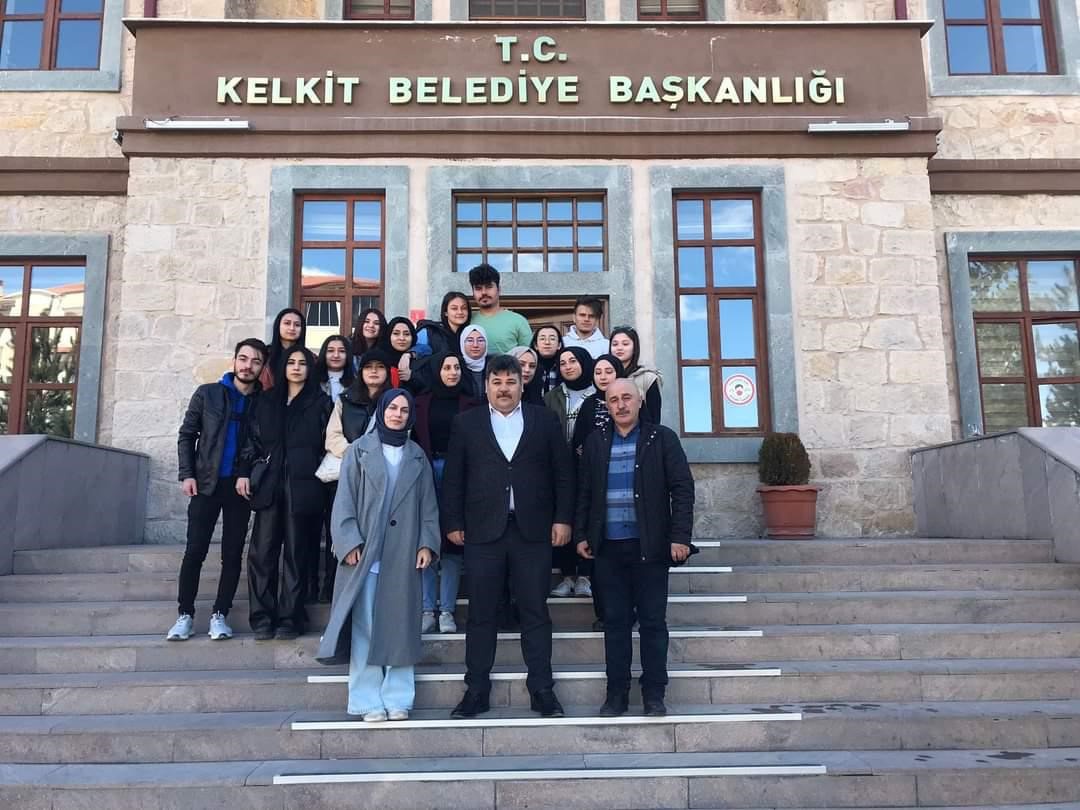 Harçlıklarıyla sevimli dostlarına yardımcı oldular 1