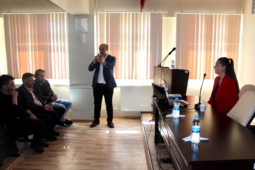 GÜ’de “Bilinçli Tüketim ve Tüketici Hakları” anlatıldı 3