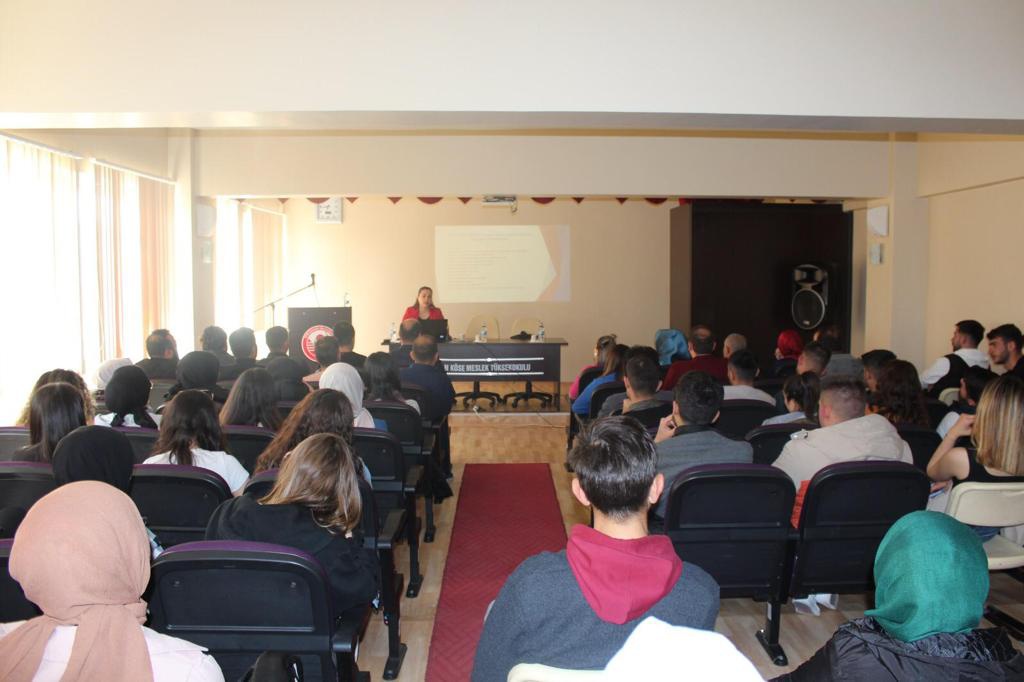 GÜ’de “Bilinçli Tüketim ve Tüketici Hakları” anlatıldı 2